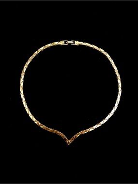 NAPIER Gold-Tone Textured Chevron Collar Necklace